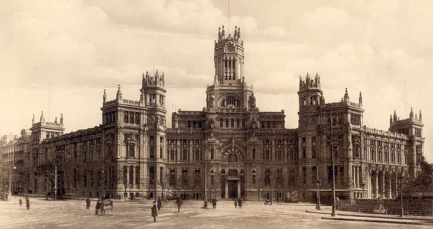 Palacio de Cibeles. 1919.  Photo: Madrid's History Museum